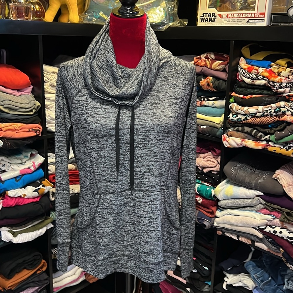 #362. 4/$32-Reebok large mock neck hoodie.